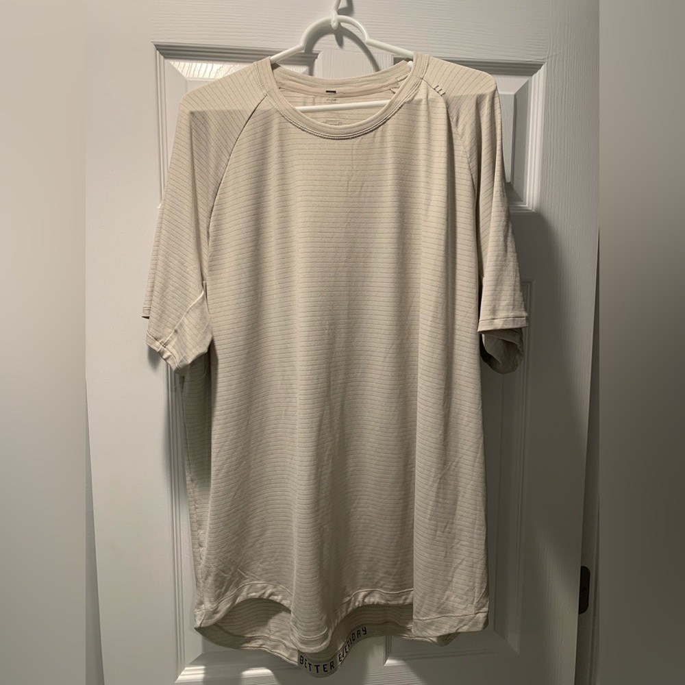 Lululemon Men’s Tee